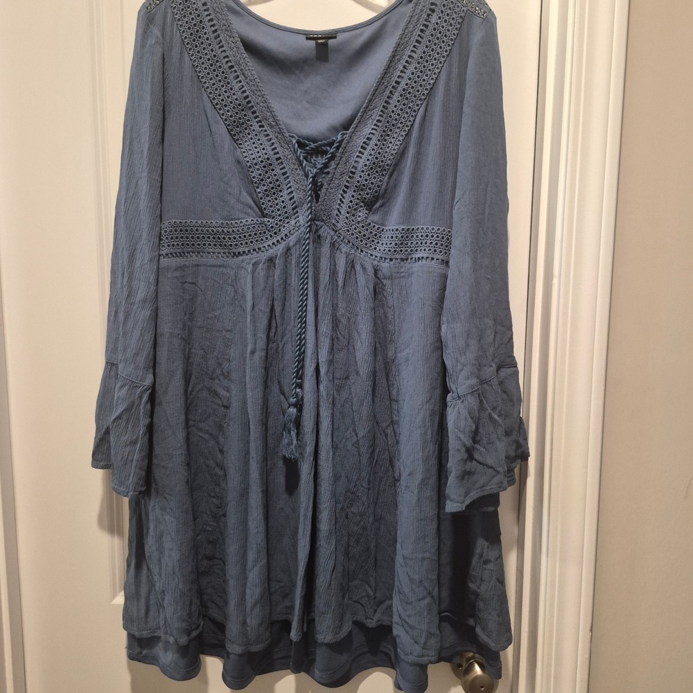 Torrid Womens Blue Boho Crochet Eyelet Lace Up Mini Dress Long Bell Sleeve Sz 1